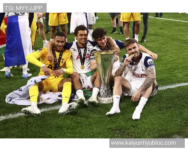 布伦南约翰逊热刺百场里程碑庆祝海报在社交媒体发布 布伦南约翰逊热刺百场里程碑庆祝海报在社交媒体发布