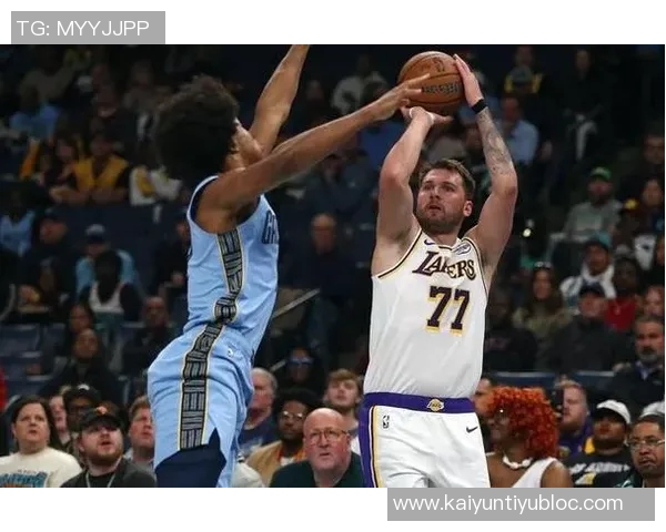 湖人客场挑战灰熊东契奇状态成疑能否复出引关注