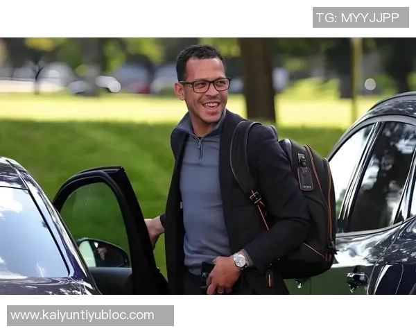 卡拉格批评罗塞尼尔卡里克任命称顶级球队告别大牌教练时代