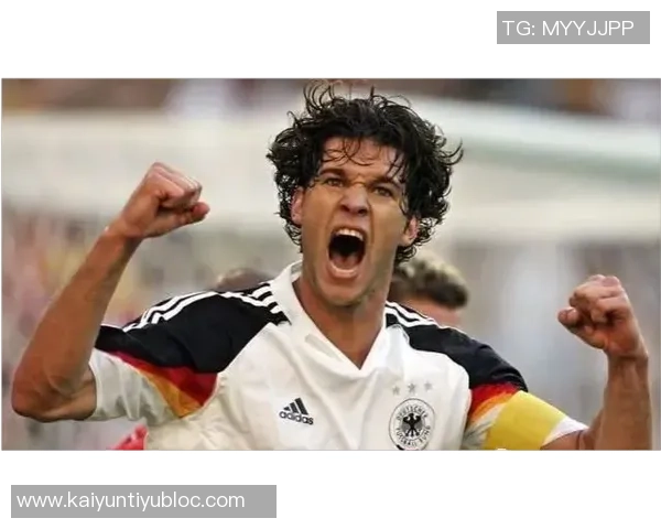 F1车手汉密尔顿谈足坛偶像最爱维尼修斯与内马尔并赞美梅西技术之精湛